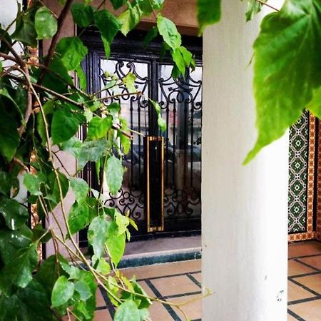 Hotel Ayachi Tunisz Kültér fotó